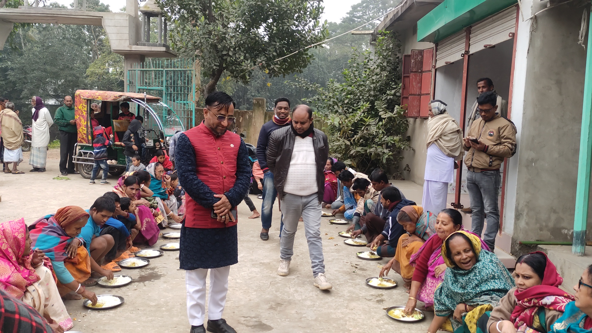 আখাউড়ায় রবি উল্লাহ ভূঁইয়া'র উদ্যোগে মনিয়ন্দ রামসুন্দর আশ্রমে সনাতন ধর্মাবলম্বীদের মিলনমেলা অনুষ্ঠিত।  